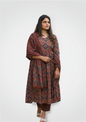 Anjana Suit